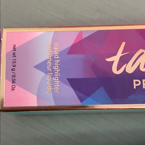 Tarte PRO Glow - Picture 2 of 3